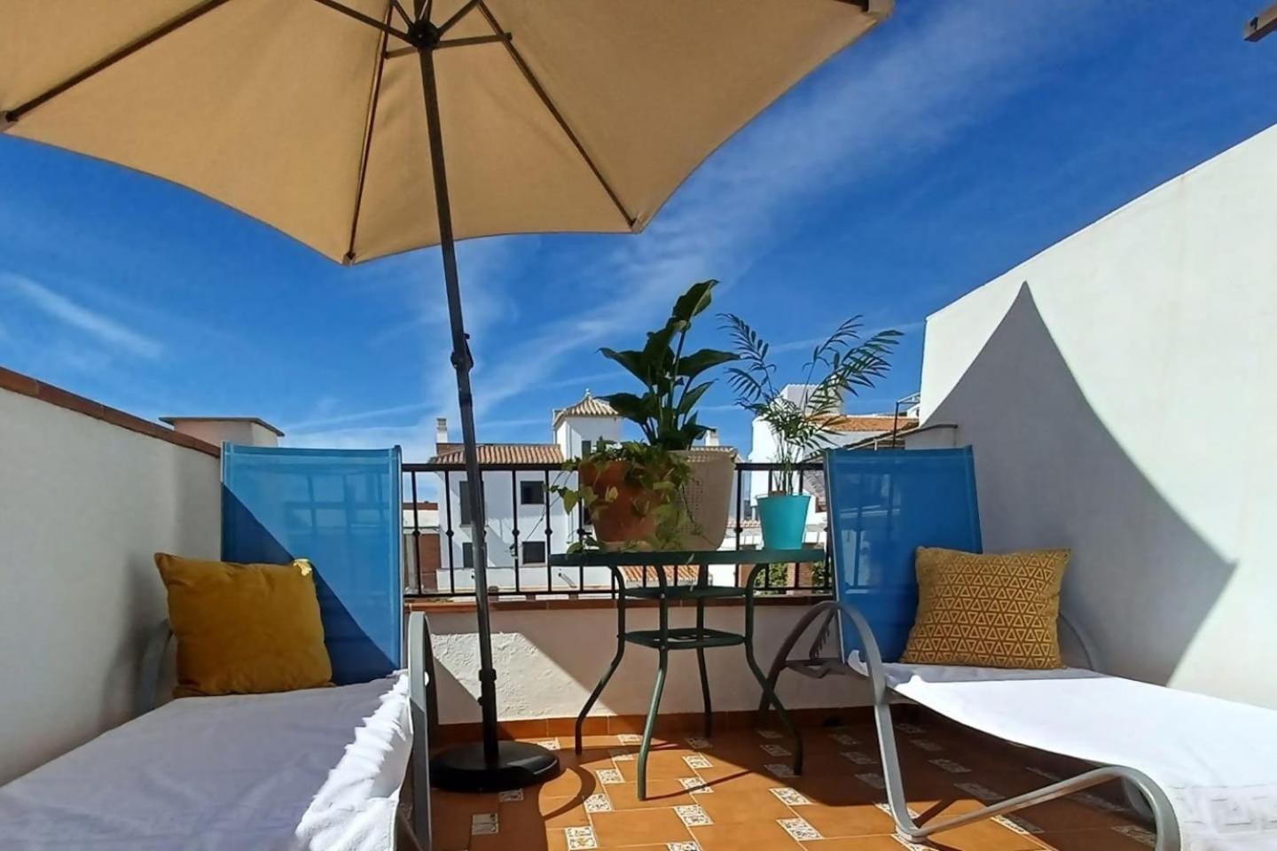 Apartment Tipica Casa En Con Patio Y Terraza